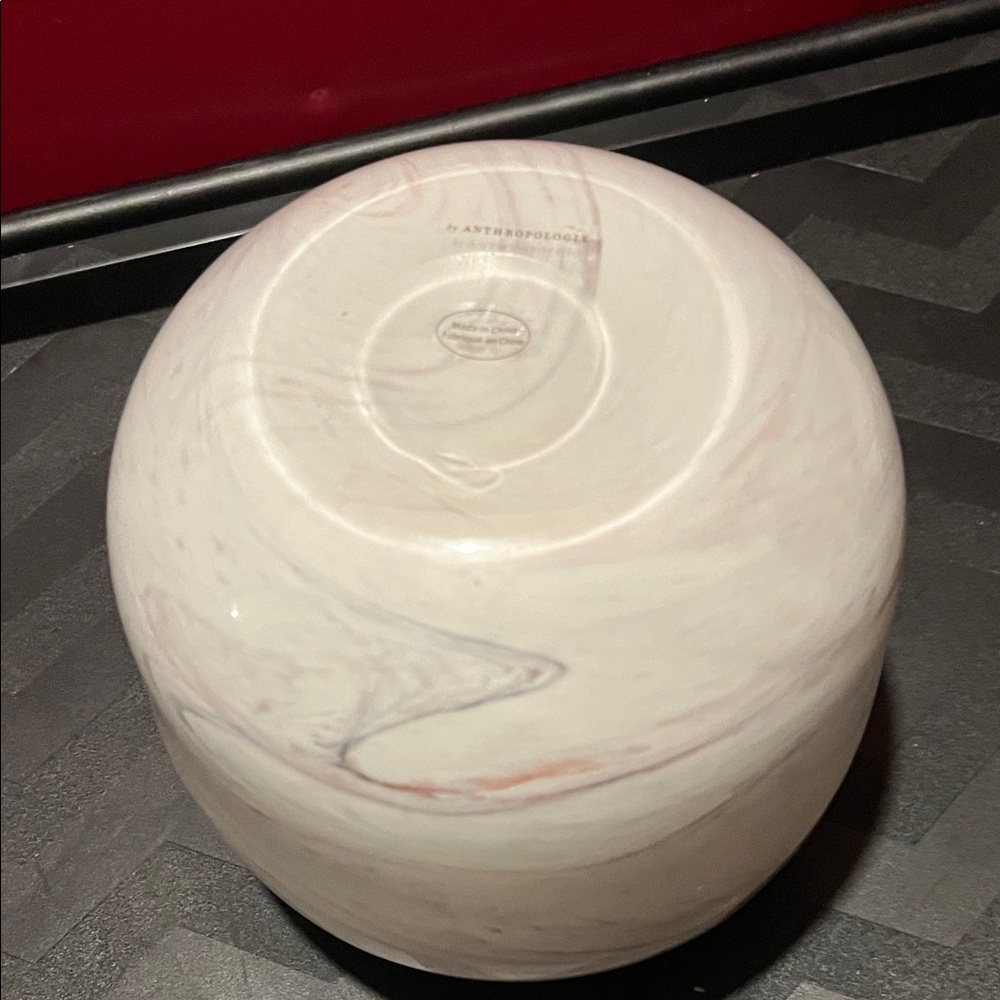 Anthropologie White and Pale Pink Marble-Effect Glads Vase - Picture 3 of 5
